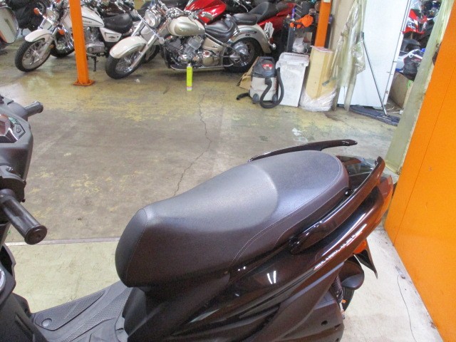 シートもこの通り破れもなければへたりもありません！来店が難しい方はお電話にて通販もですよ！！